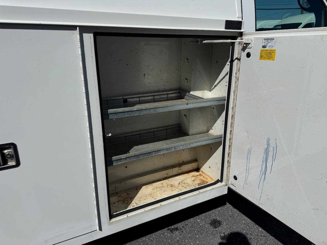 Used 2010 Chevrolet Express 3500 RWD image 37