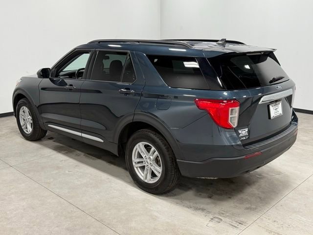 Used 2023 Ford Explorer XLT image 9