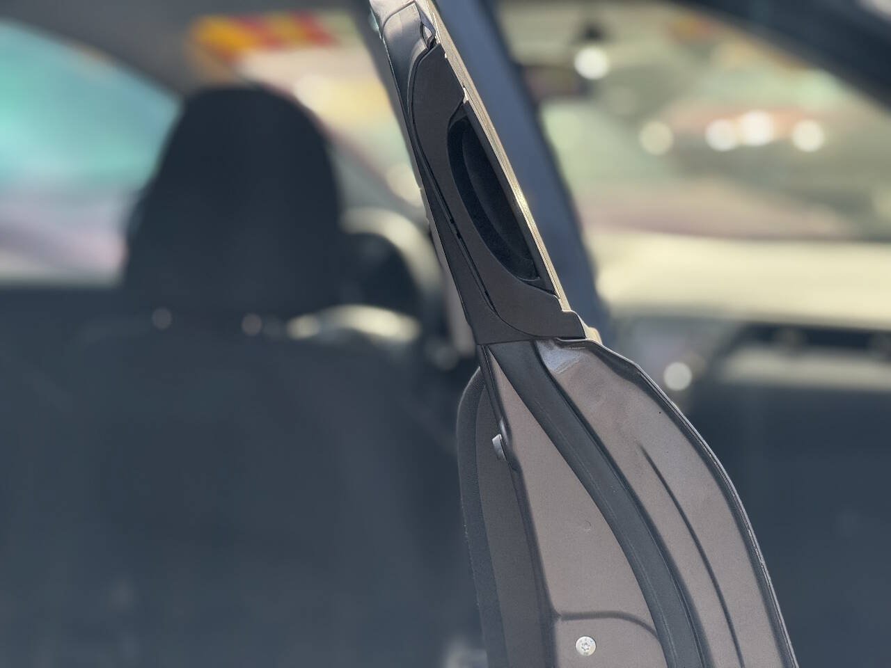 Used 2017 Honda HR-V LX image 8