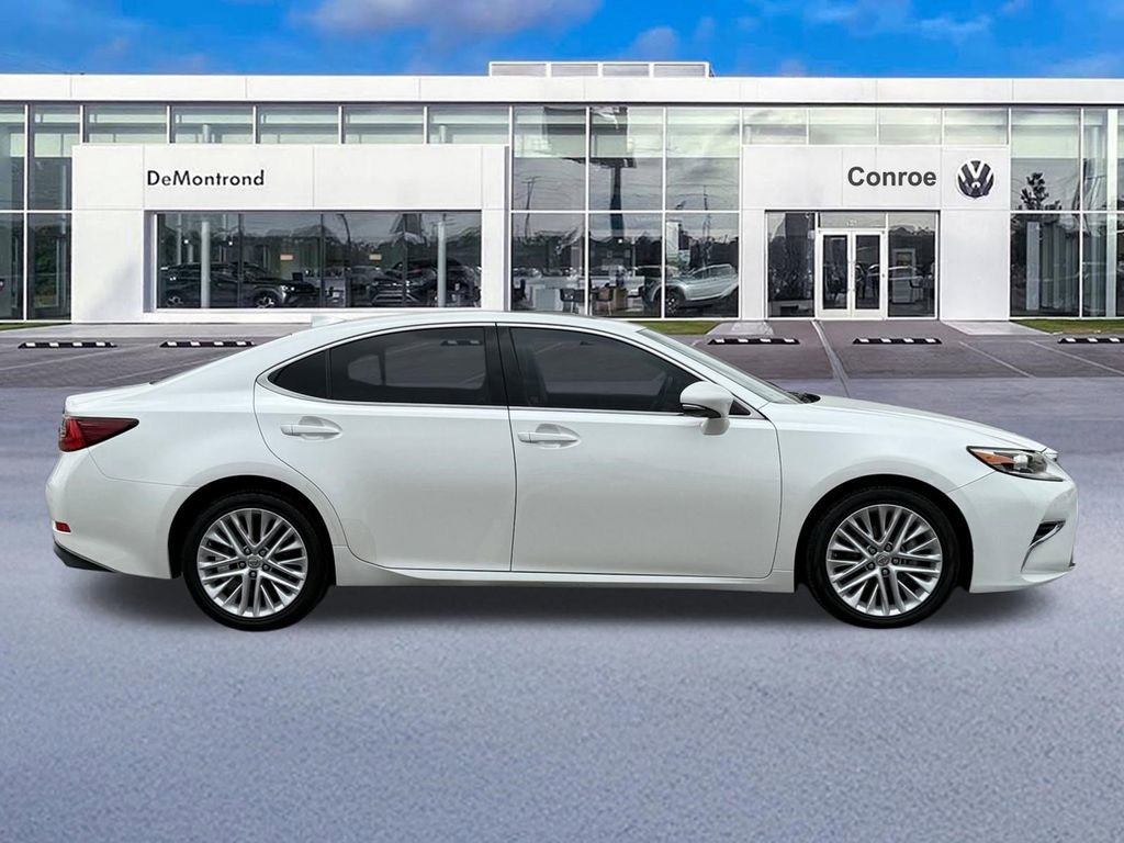 Used 2016 Lexus ES 350 w/ Luxury Package w/Wood Trim FWD image 4