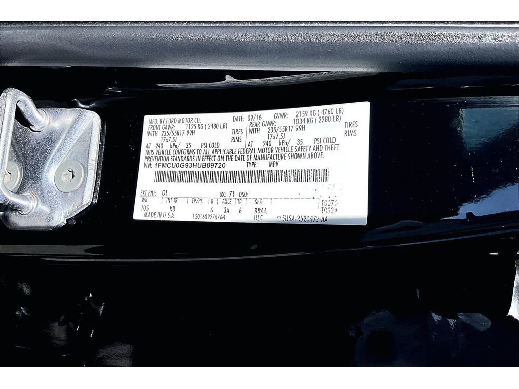 Used 2017 Ford Escape SE w/ Equipment Group 201A FWD image 18