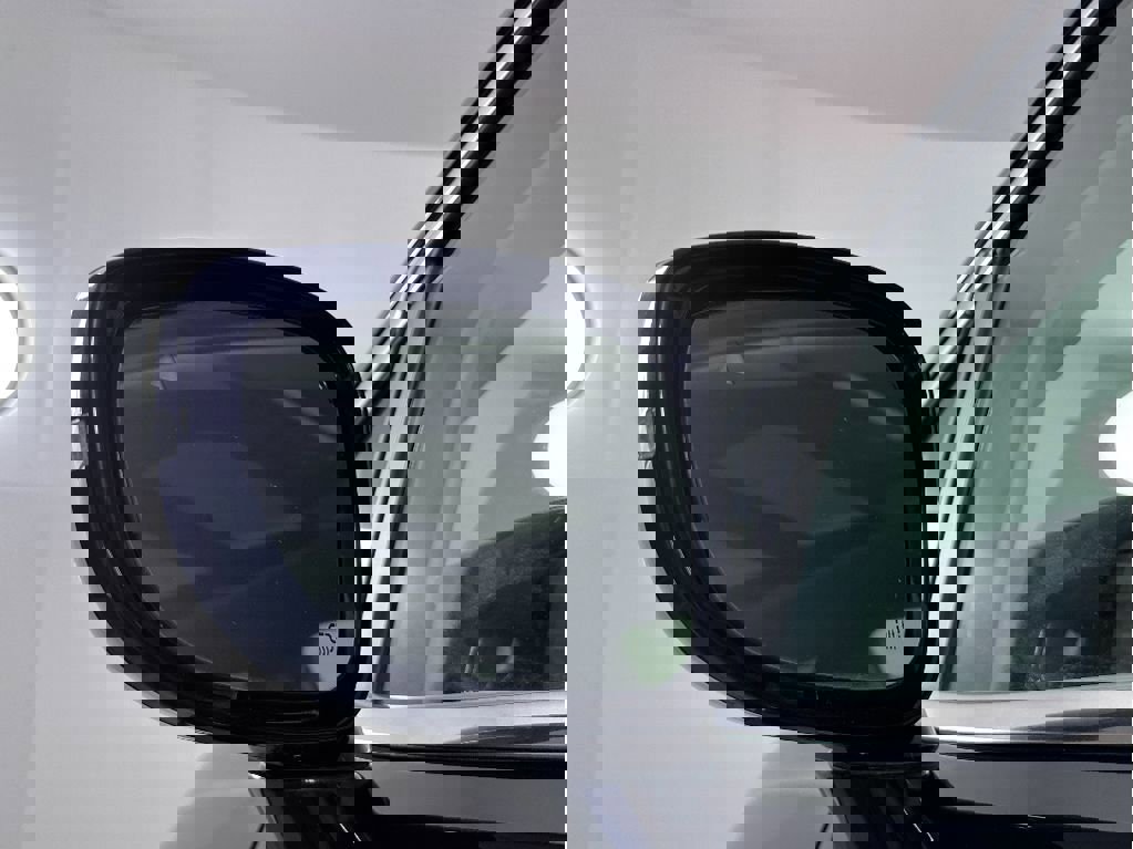 Used 2023 Chrysler Pacifica Limited image 26