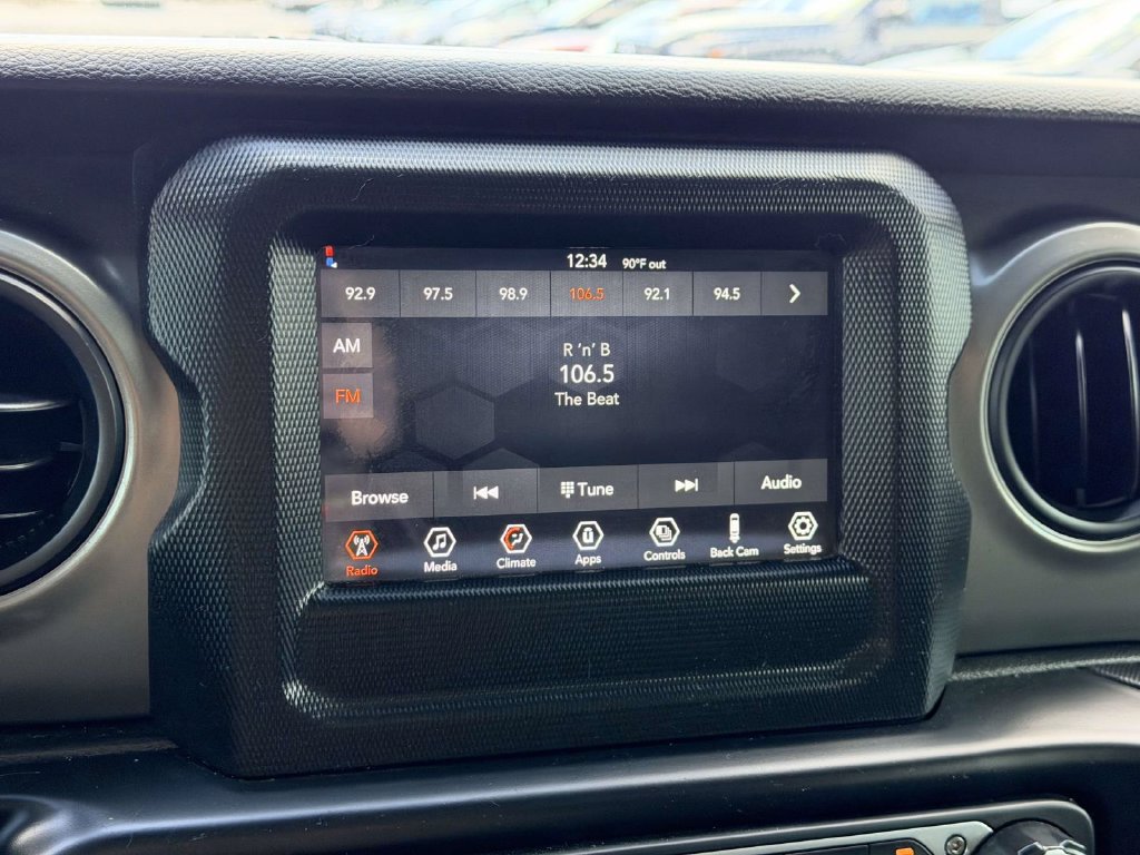 Used 2022 Jeep Wrangler Unlimited Sport AWD/4WD image 17