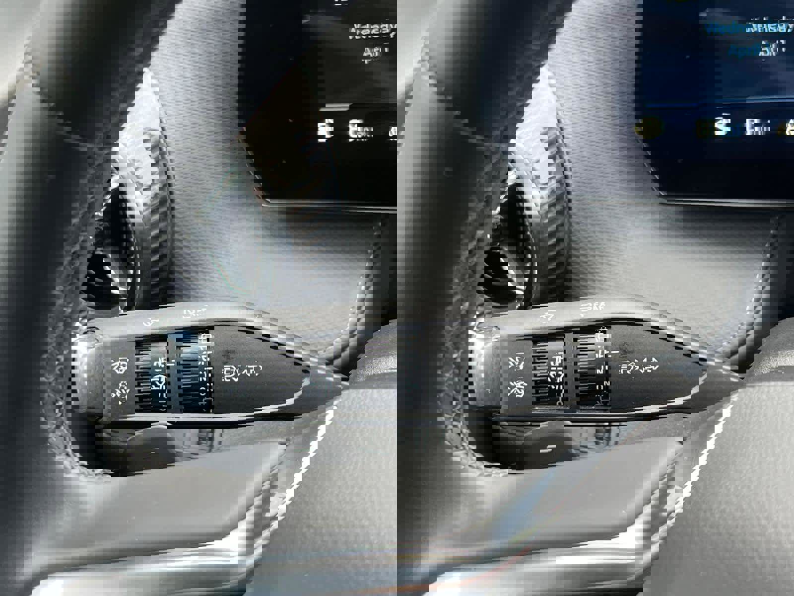 Certified 2025 Chevrolet Equinox LT w/ Safety and Technology Package AWD/4WD image 19