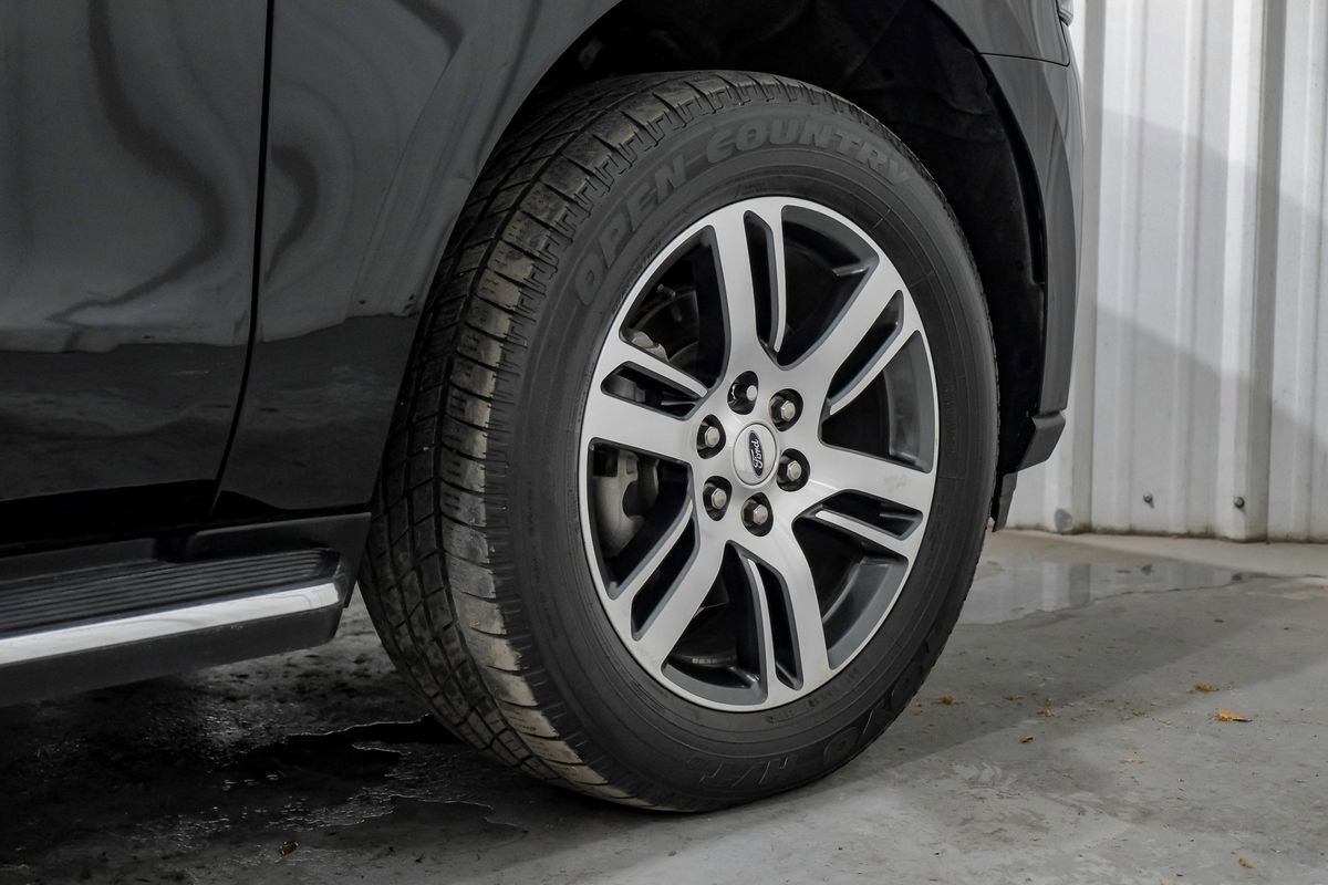 Used 2022 Ford Expedition Max Limited image 64