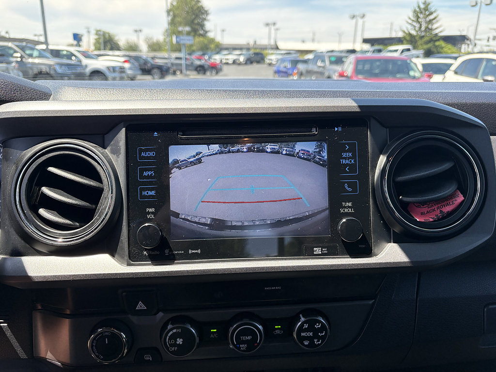 Used 2019 Toyota Tacoma TRD Sport AWD/4WD image 31