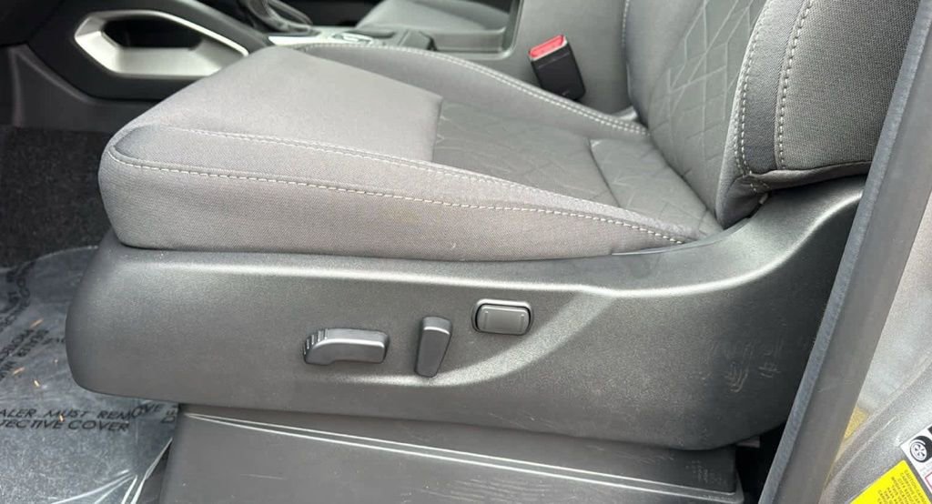 New 2026 Nissan Frontier SV w/ Tow Package AWD/4WD image 11