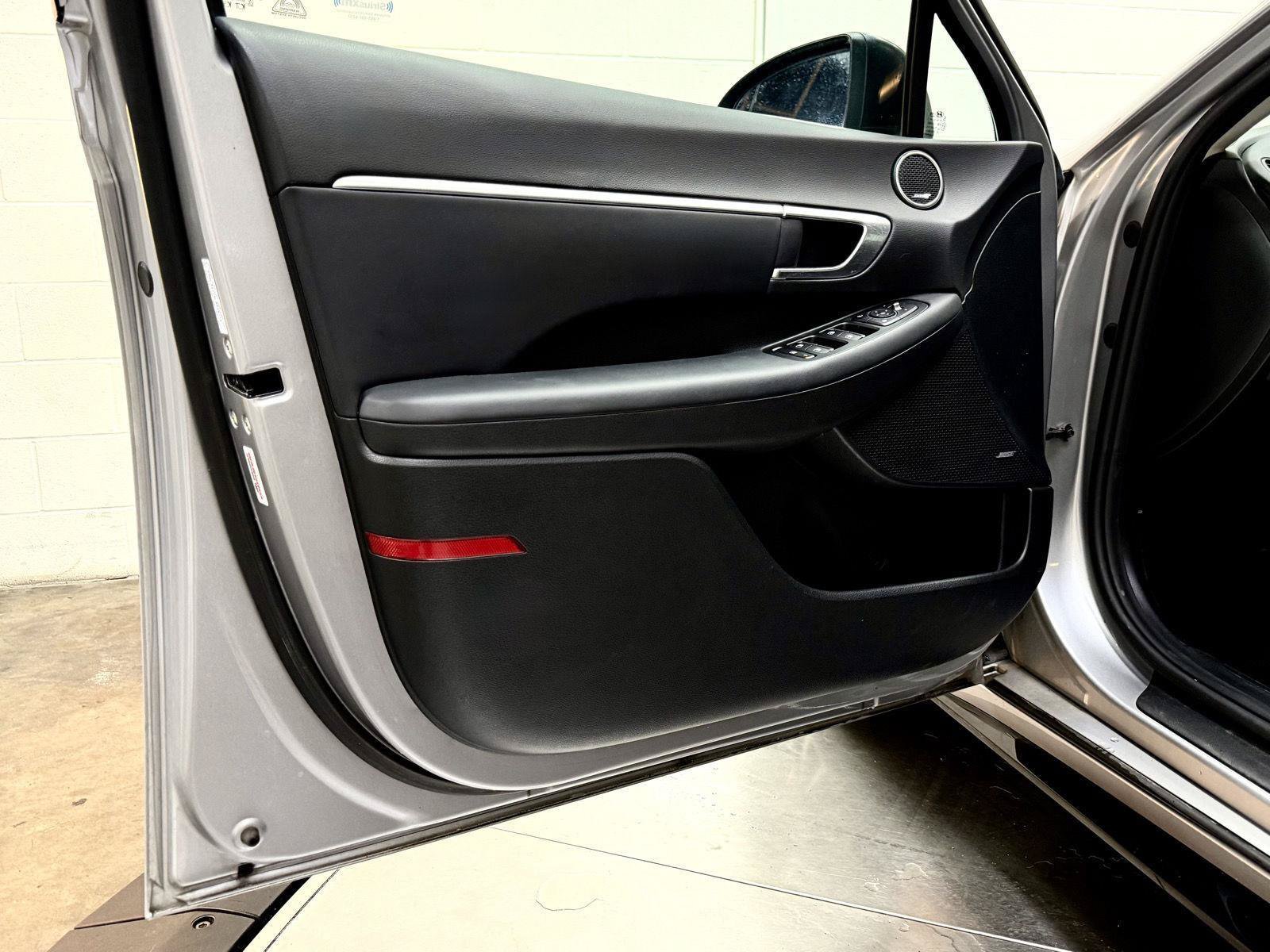 Used 2020 Hyundai Sonata SEL w/ Cargo Package FWD image 12