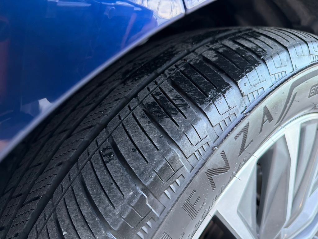 Used 2025 INFINITI QX80 Sensory image 12