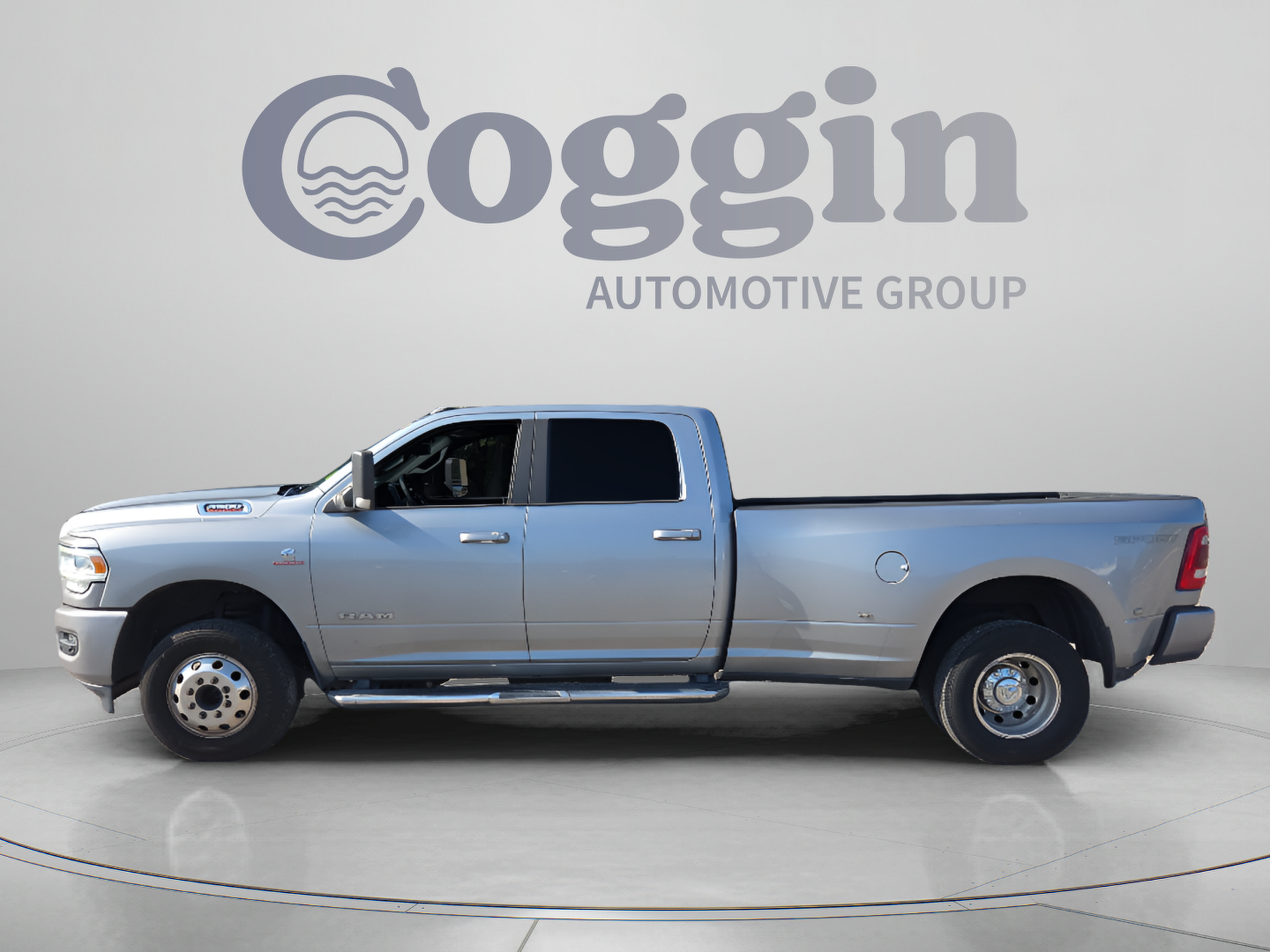 Used 2021 RAM 3500 Big Horn w/ Level B Equipment Group AWD/4WD image 2