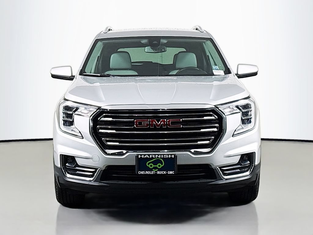 Certified 2022 GMC Terrain SLT AWD/4WD image 2