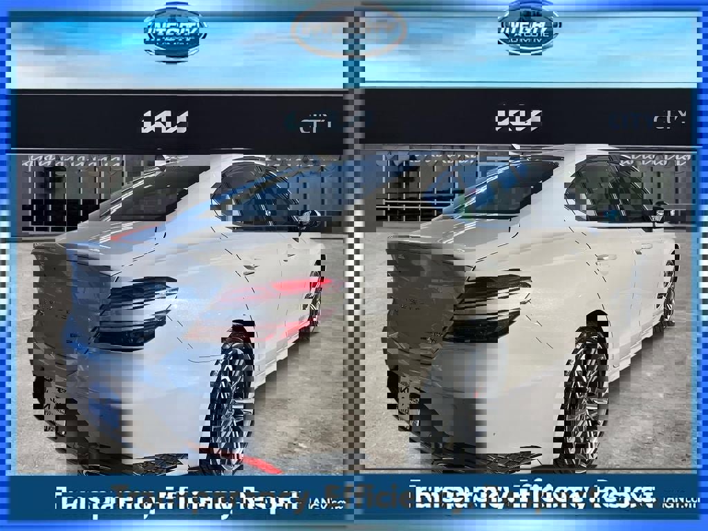 Used 2025 Genesis G70 3.3T Advanced image 4