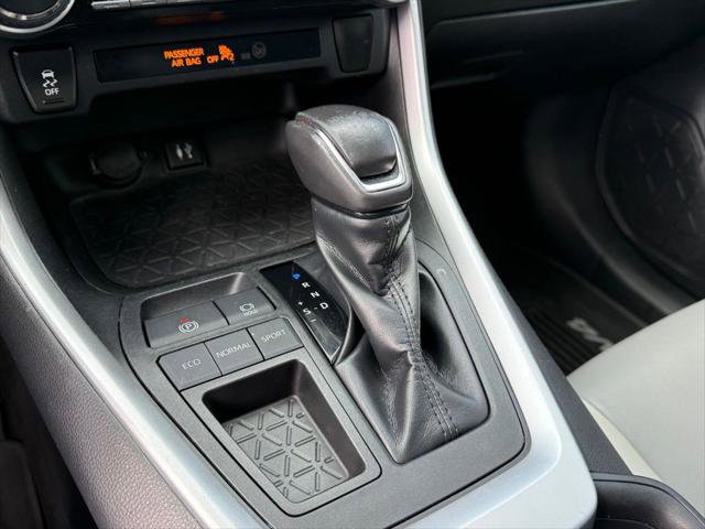 Certified 2019 Toyota RAV4 XLE Premium w/ Carpet Mat Package FWD image 28