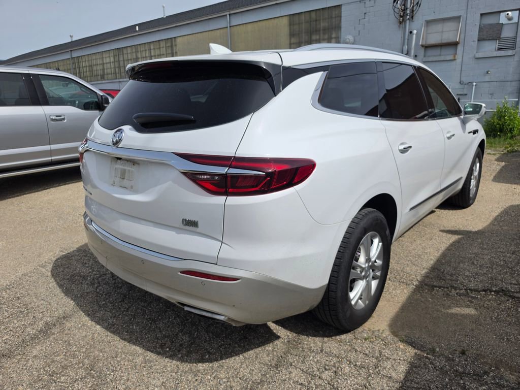 Used 2020 Buick Enclave Essence FWD image 2