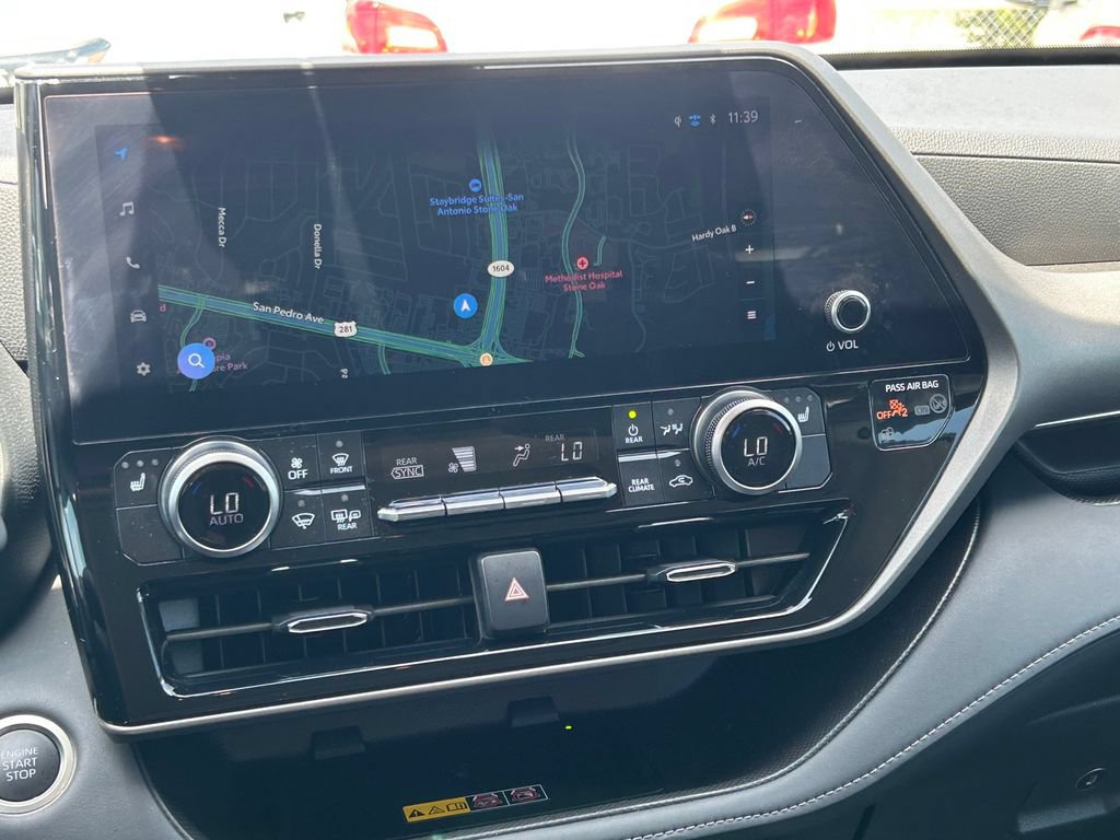 Certified 2026 Toyota Highlander XLE AWD/4WD image 22