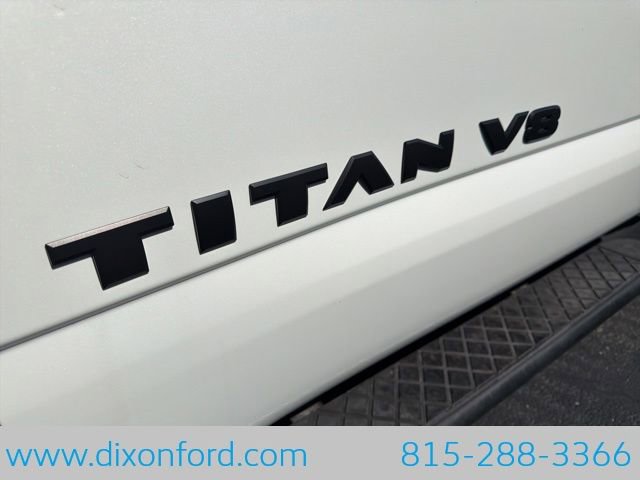Used 2018 Nissan Titan Platinum Reserve AWD/4WD image 10