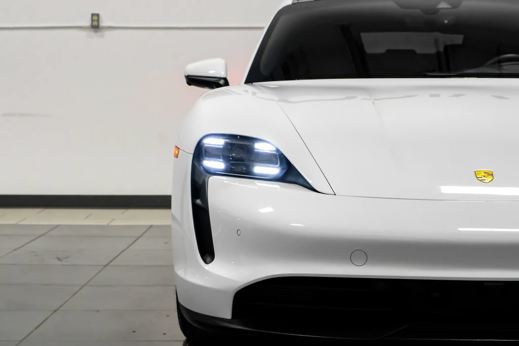 Used 2023 Porsche Taycan RWD image 43