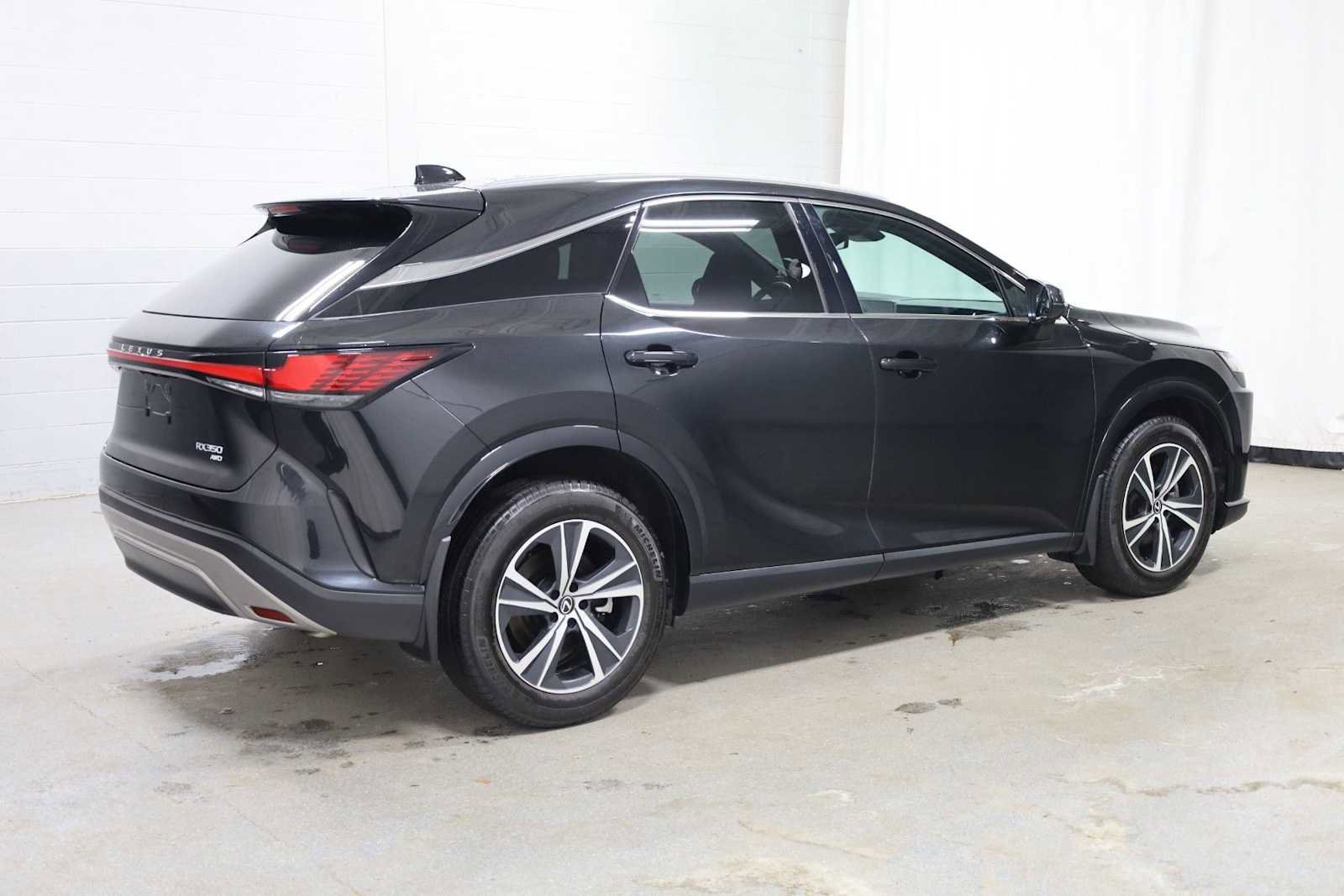 Used 2023 Lexus RX 350 Premium w/ Accessory Package image 9
