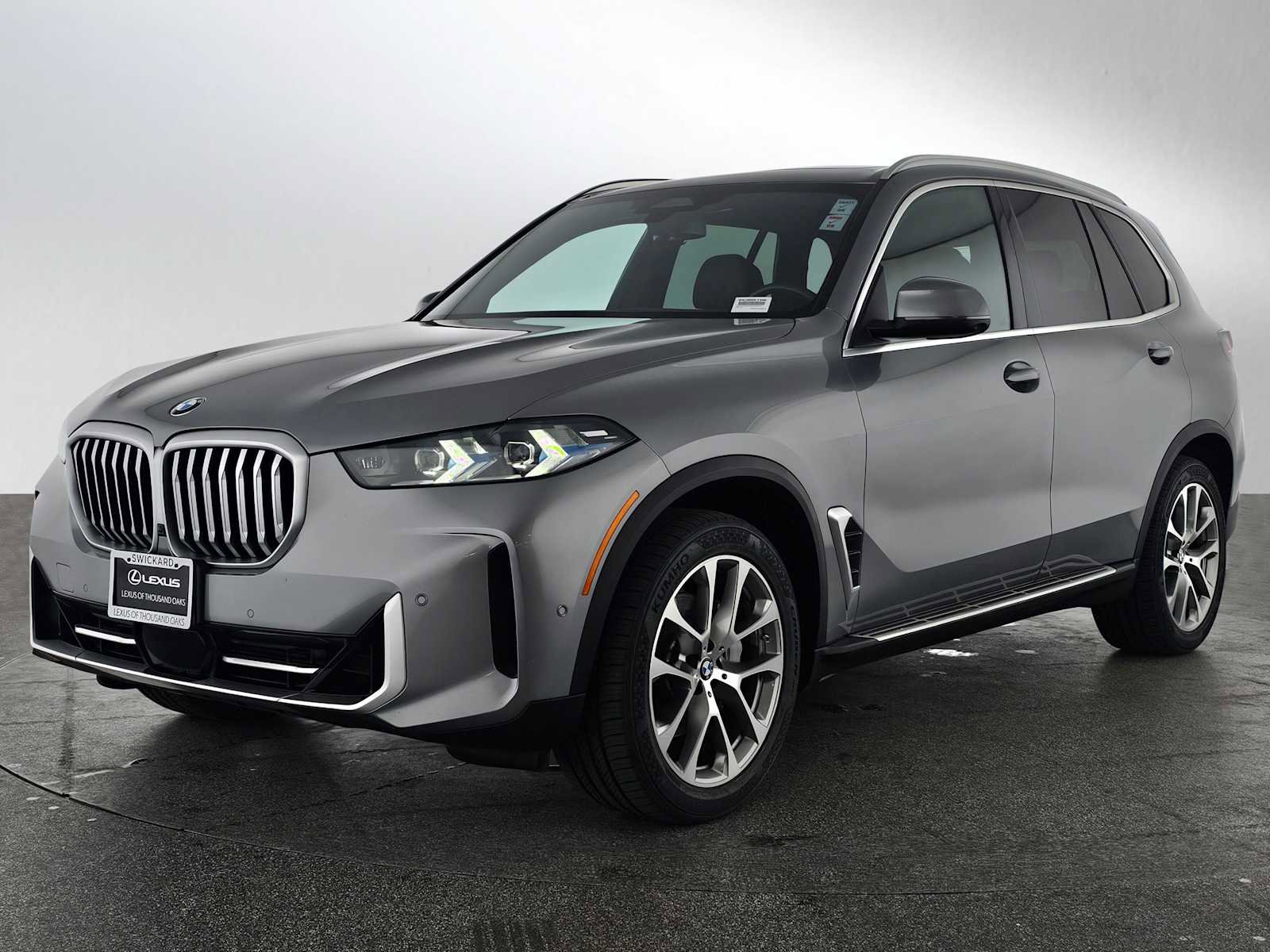 Used 2024 BMW X5 xDrive40i w/ Premium Package image 7