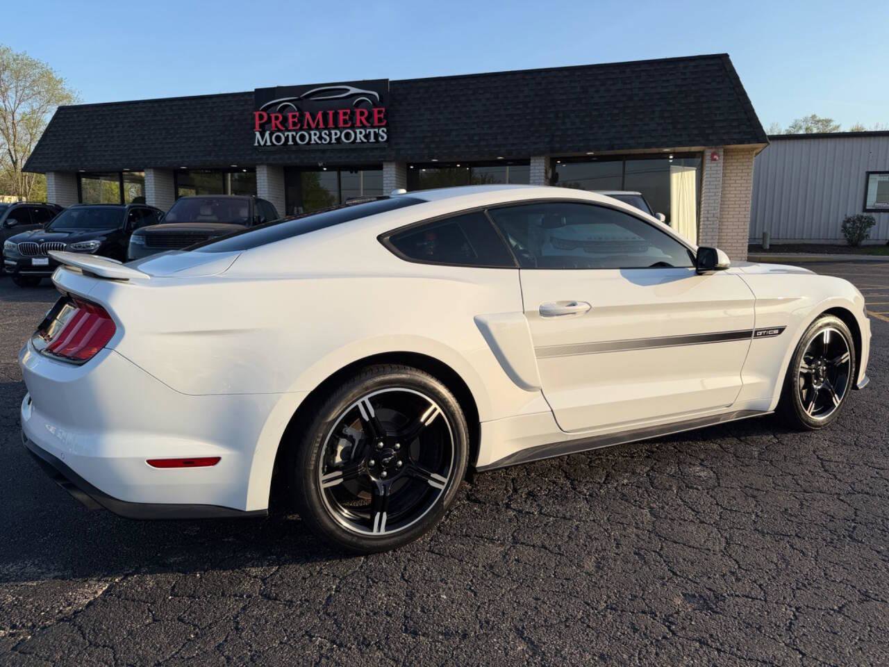 Used 2019 Ford Mustang GT Premium w/ Equipment Group 401A RWD image 18