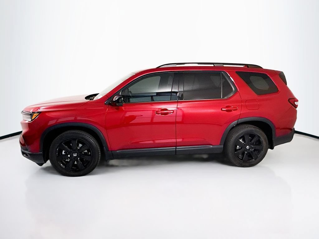 Certified 2025 Honda Pilot Black Edition image 8