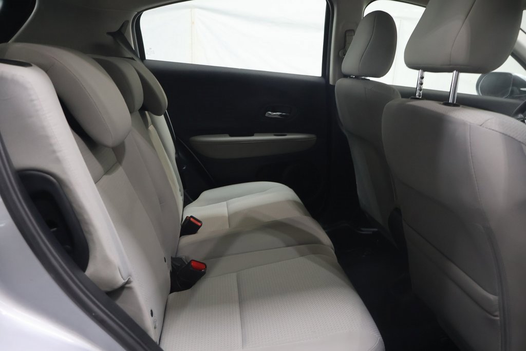 Used 2021 Honda HR-V LX image 12