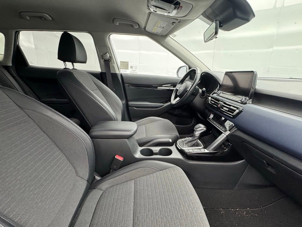 Used 2022 Kia Seltos Nightfall Edition image 11