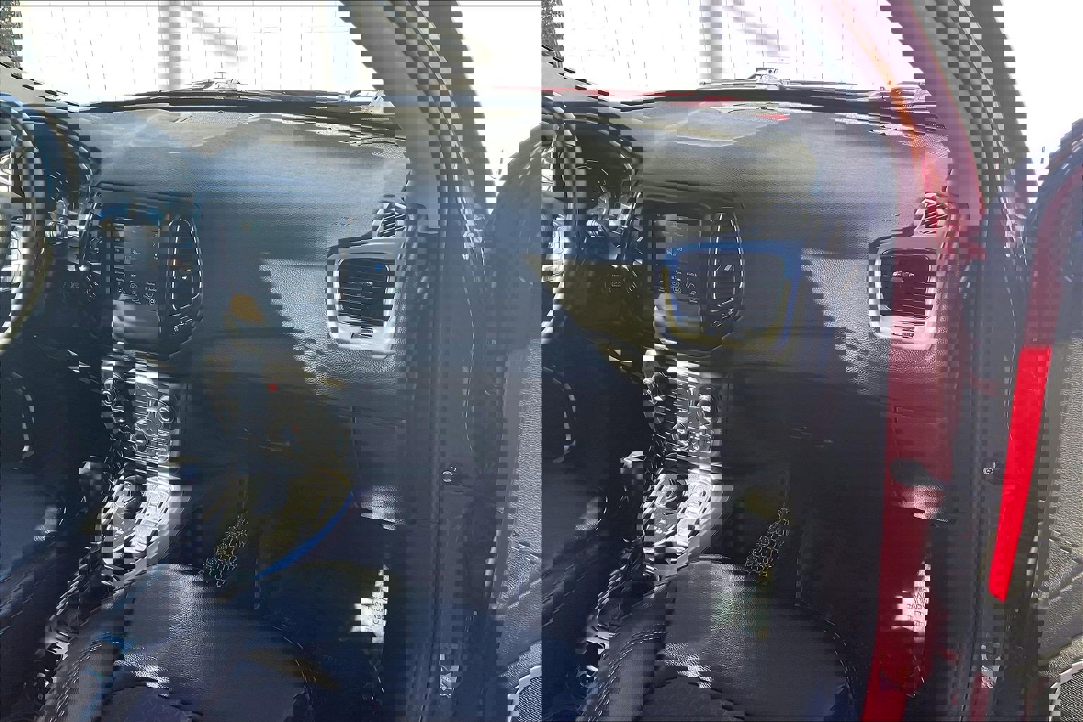 Used 2019 Jeep Compass Latitude w/ Cold Weather Group image 21