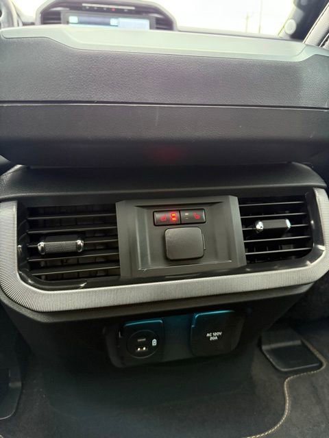 Used 2022 Ford F150 Platinum w/ Equipment Group 701A High image 56