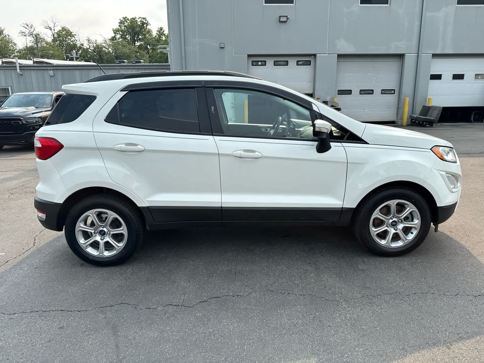 Used 2019 Ford EcoSport SE FWD image 2