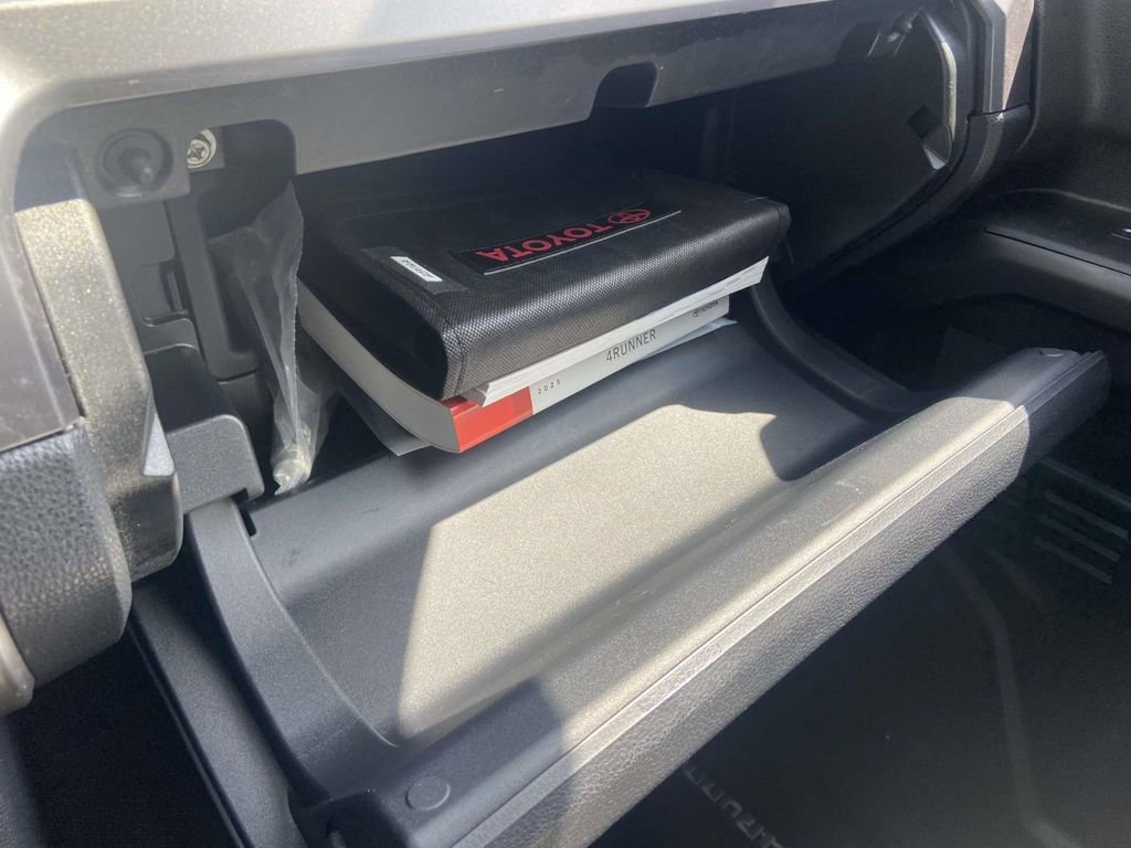 Used 2025 Toyota 4Runner SR5 image 30