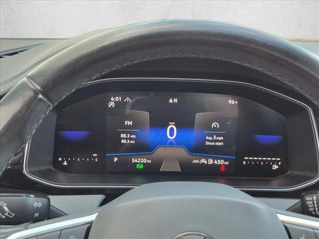 Used 2025 Volkswagen Jetta SE FWD image 14