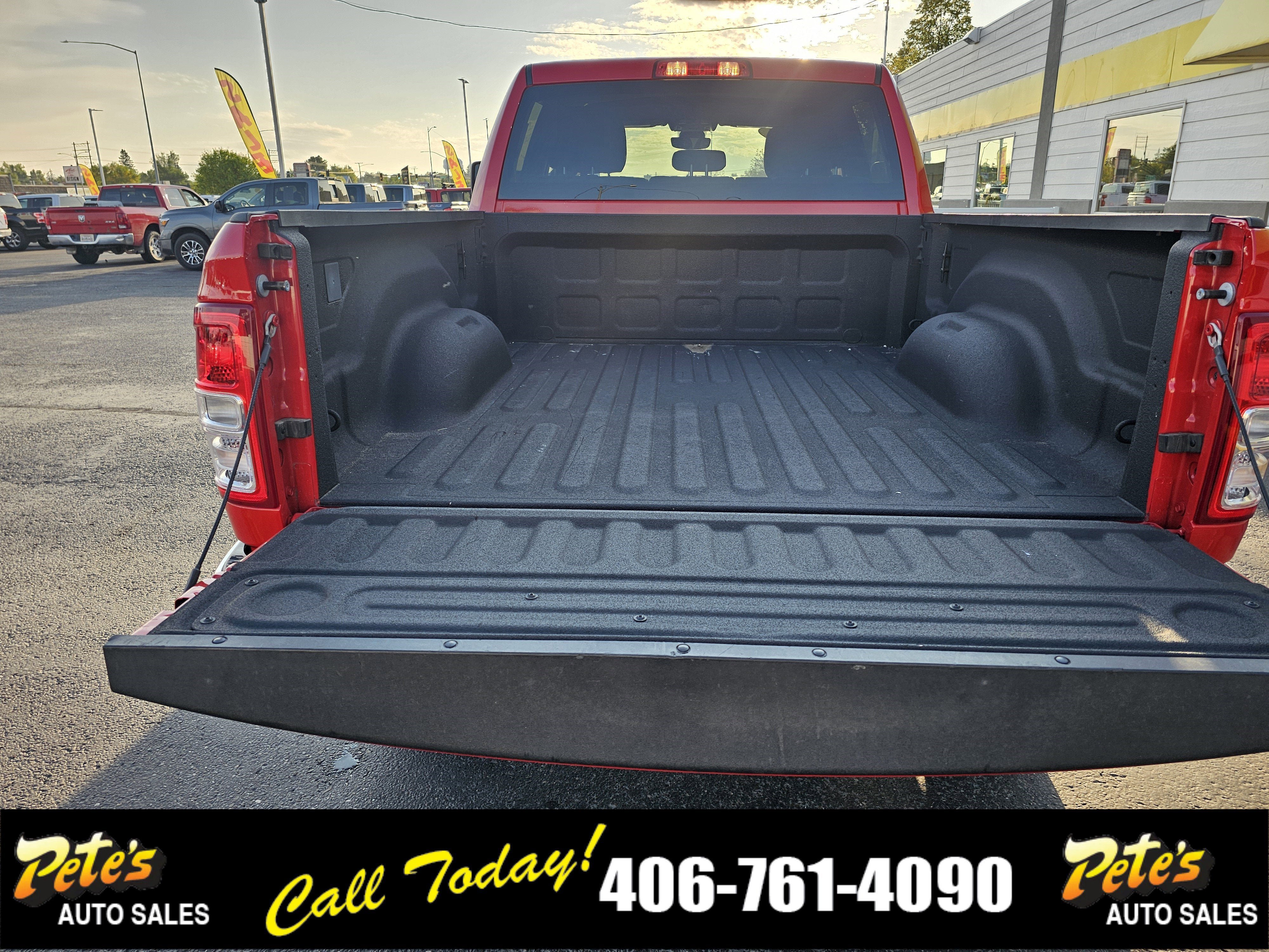Used 2024 RAM 2500 Big Horn w/ Bed Utility Group image 9