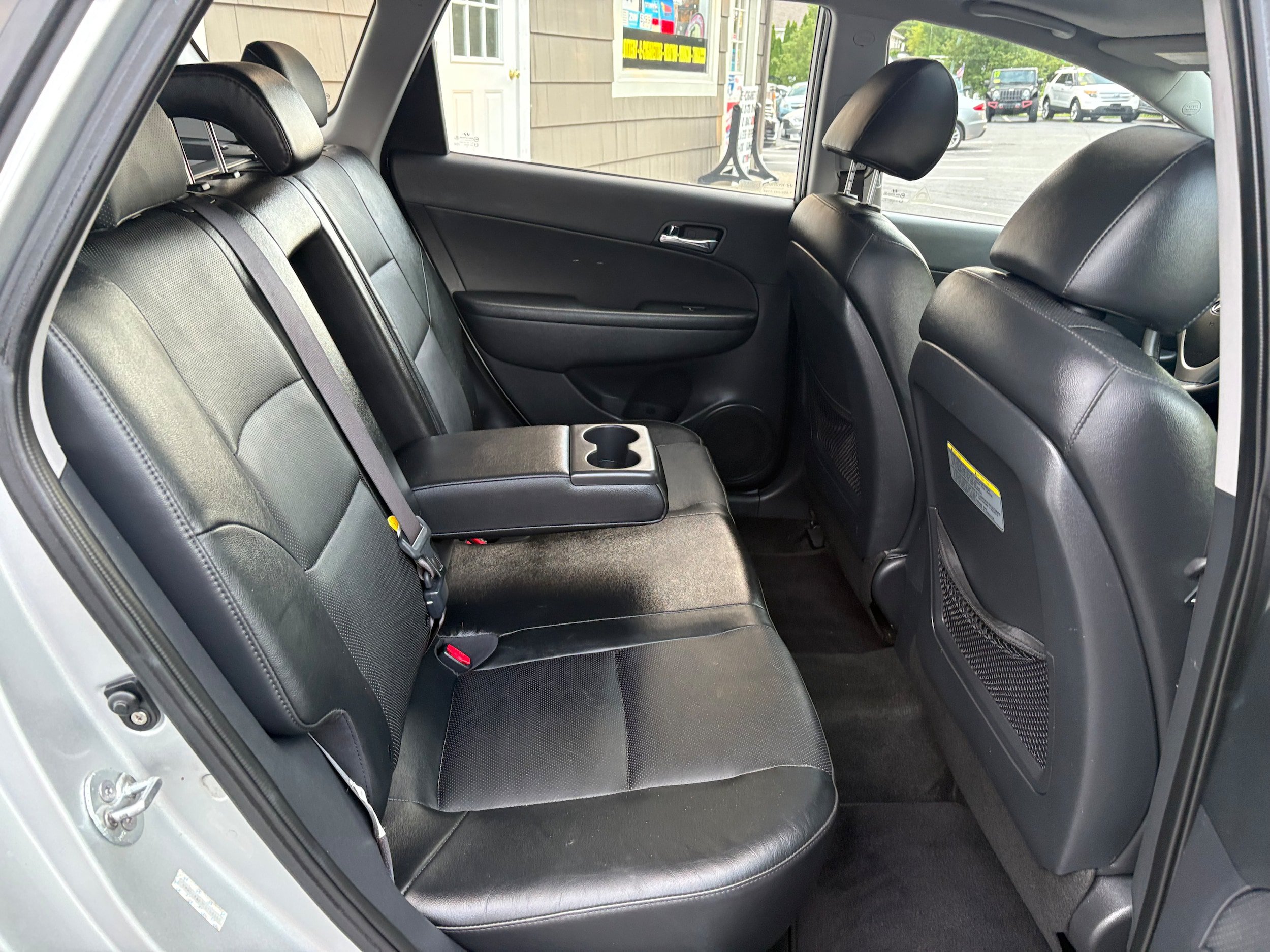 Used 2012 Hyundai Elantra FWD image 21