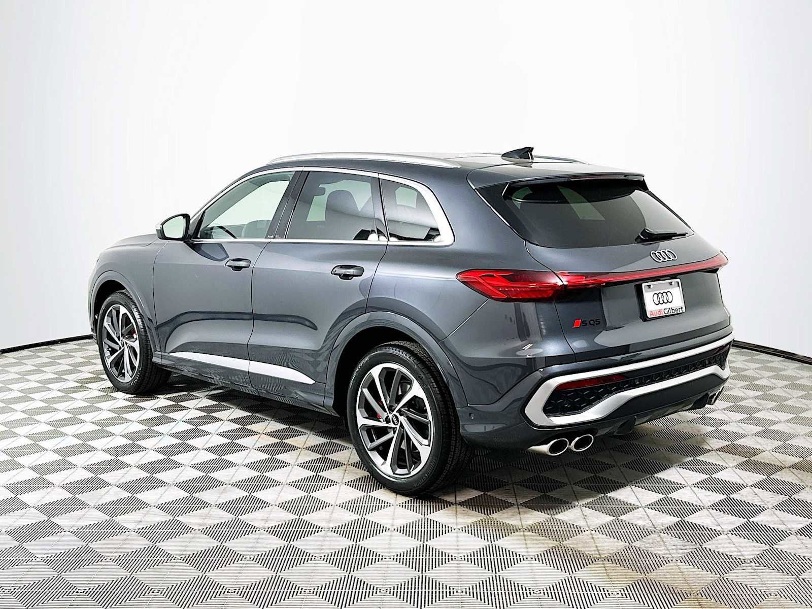 New 2025 Audi SQ5 Prestige image 5