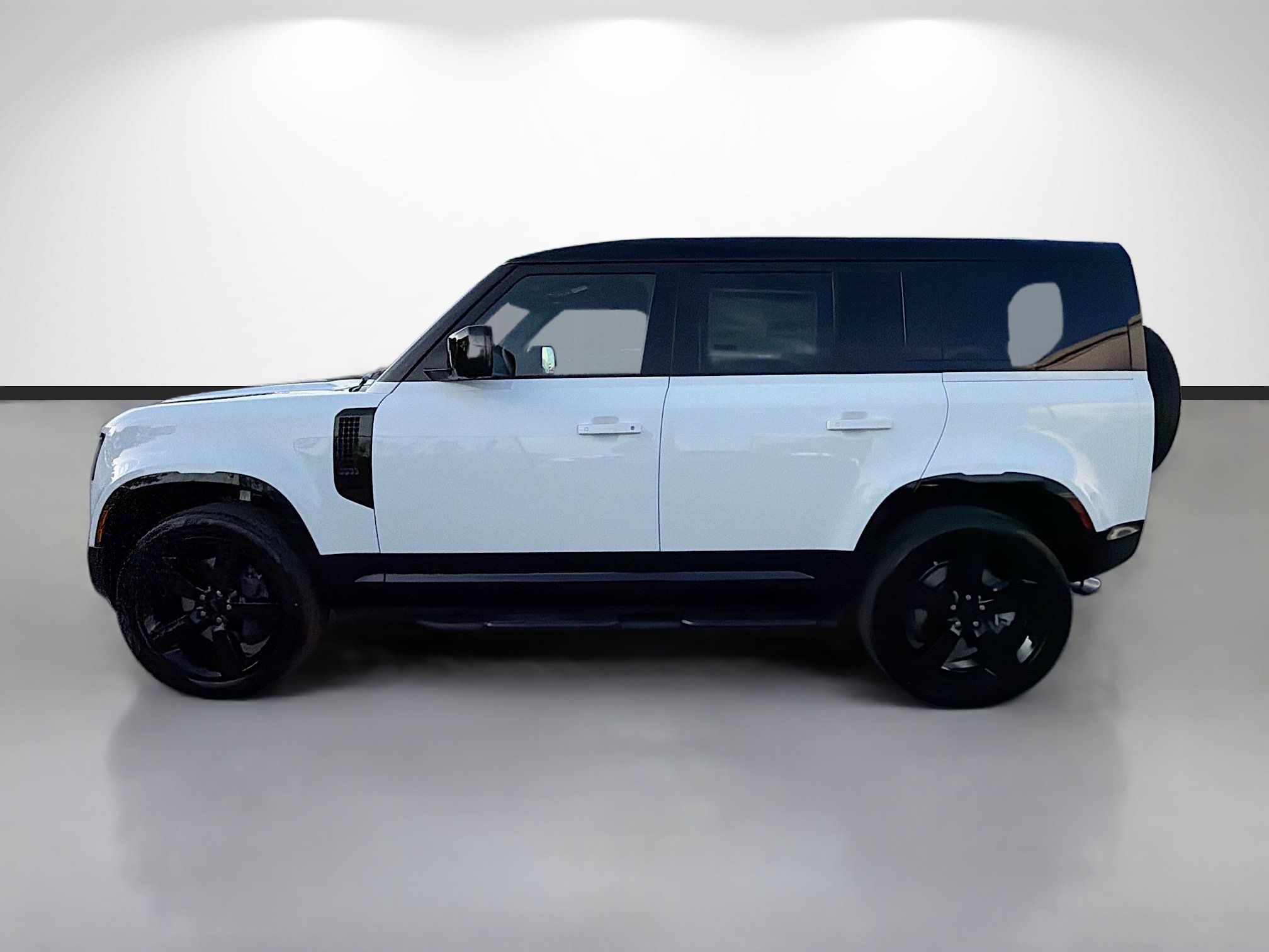 New 2026 Land Rover Defender 110 X-Dynamic SE AWD/4WD image 2
