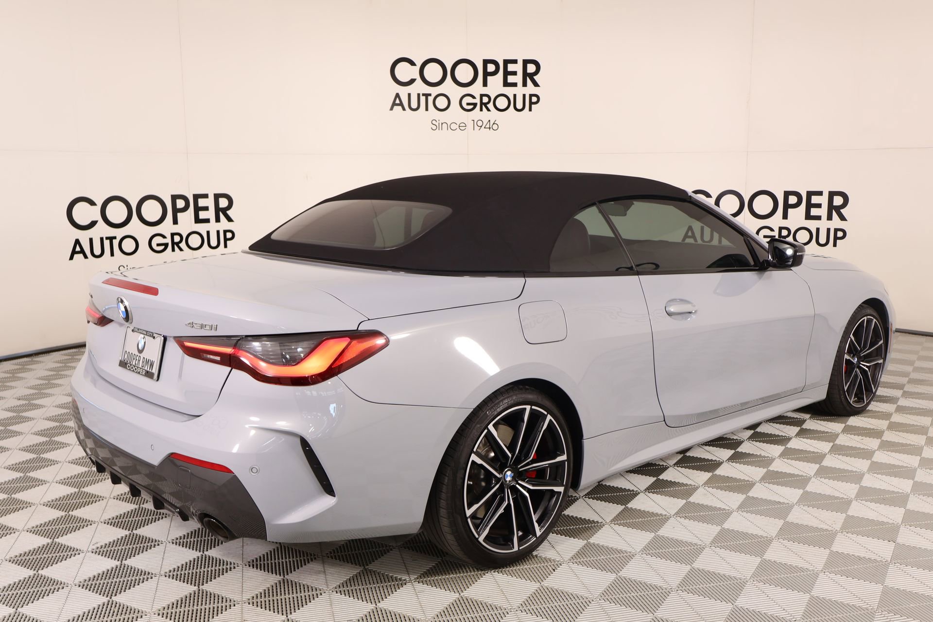 Used 2023 BMW 430i xDrive Convertible w/ M Sport Package AWD/4WD image 20