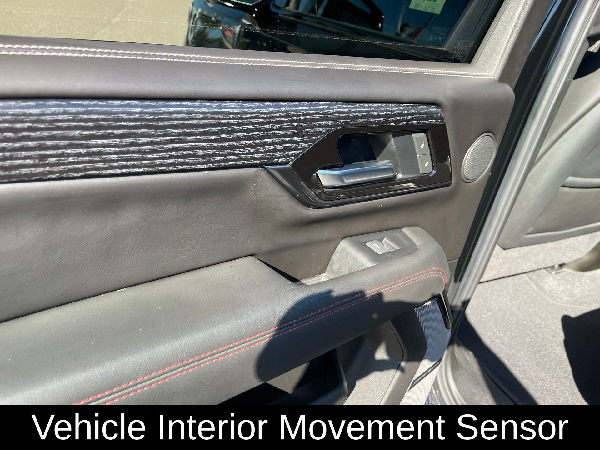 Used 2025 GMC Yukon XL AT4 Ultimate image 21