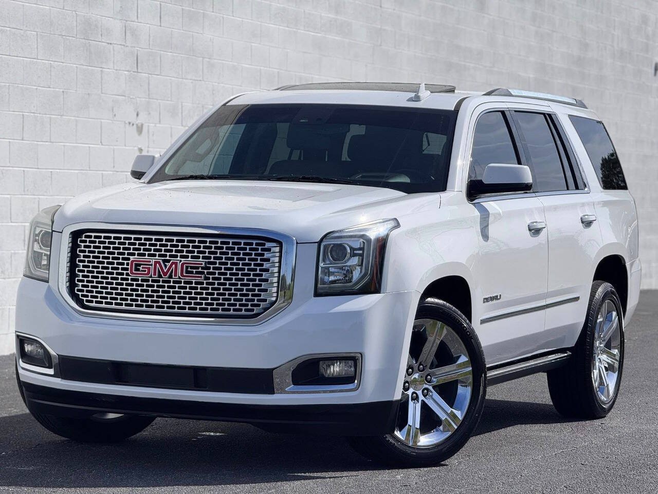 Used 2017 GMC Yukon Denali w/ Open Road Package RWD image 1