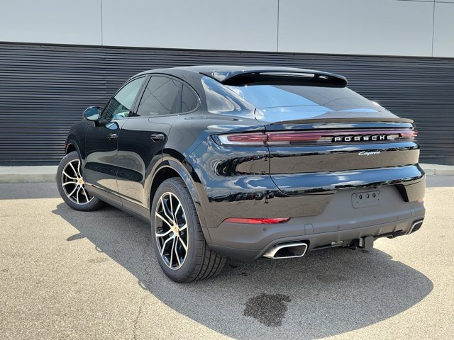 New 2026 Porsche Cayenne Coupe AWD/4WD image 3