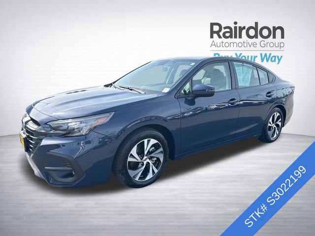 Used 2025 Subaru Legacy Premium AWD/4WD image 3