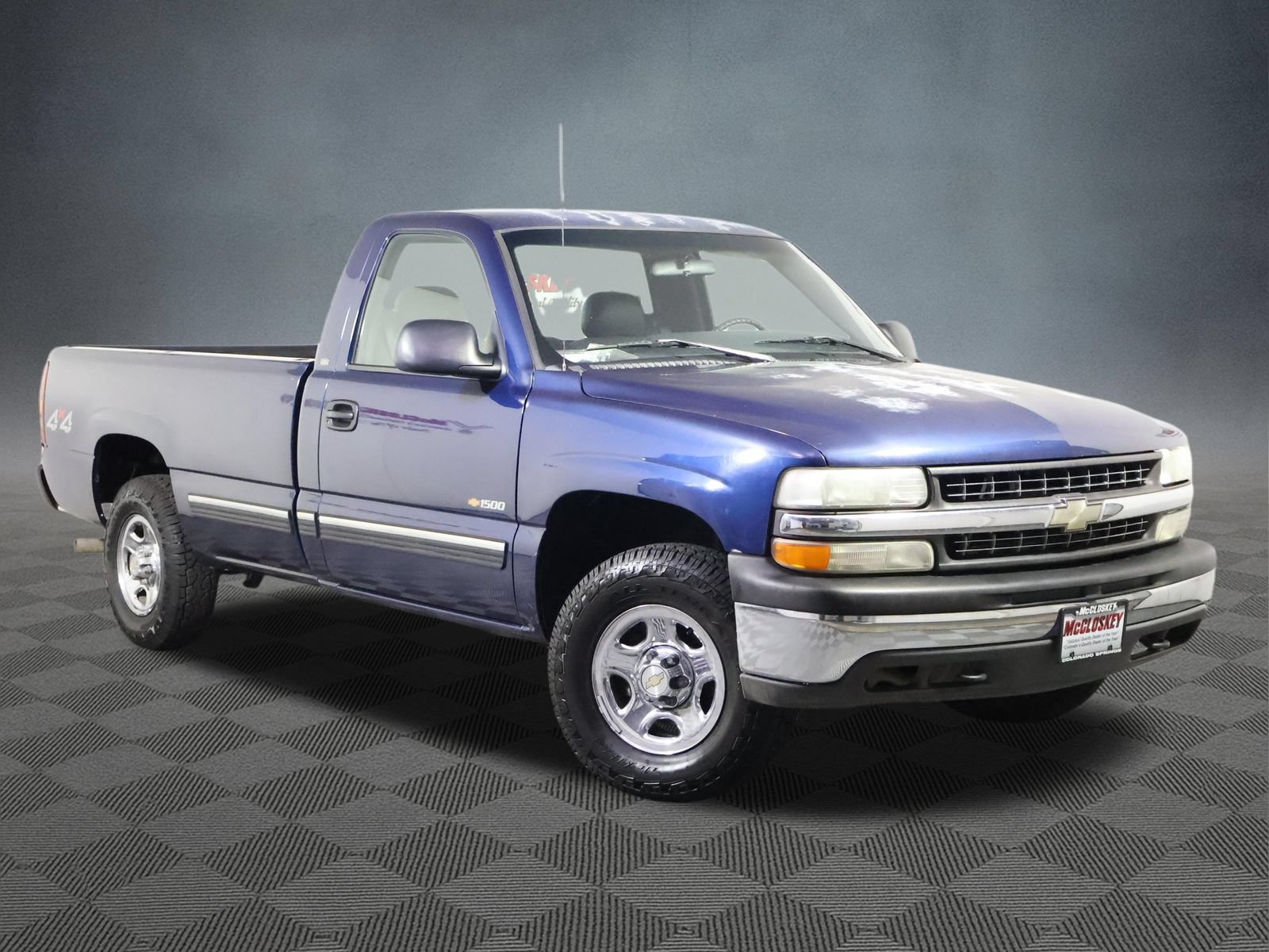 Used 1999 Chevrolet Silverado 1500 4x4 Regular Cab w/ Exterior Appearance Pkg image 2