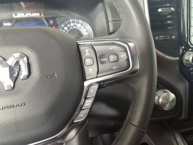 Used 2025 RAM 1500 Laramie AWD/4WD image 17