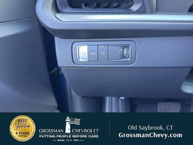 New 2026 Chevrolet Traverse LT w/ Driver Confidence Package FWD image 15