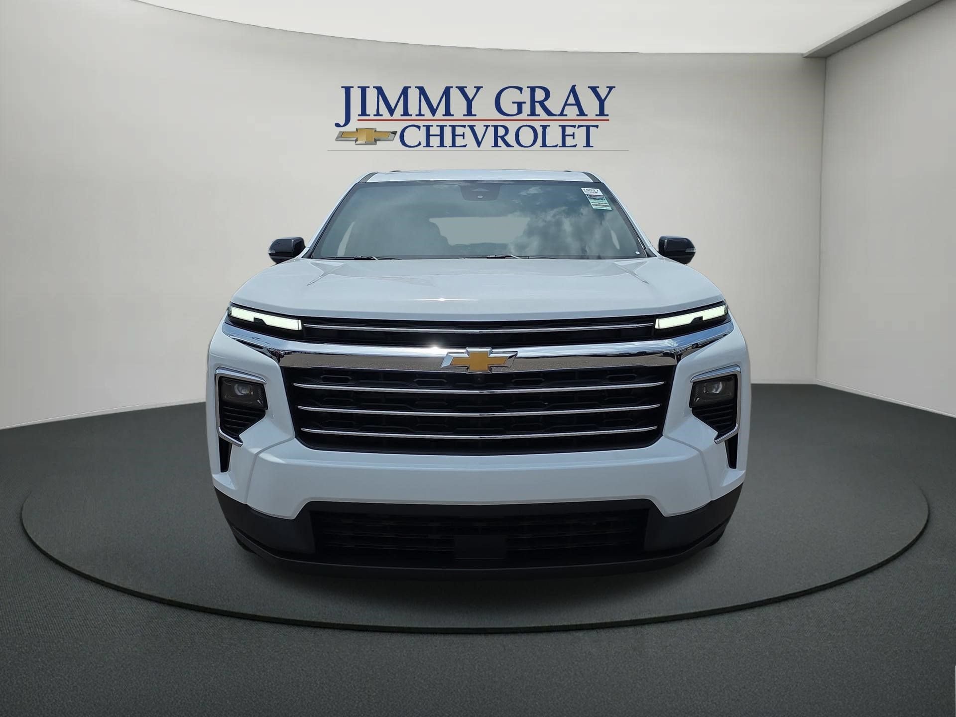 New 2026 Chevrolet Traverse LT w/ Sun and Wheel Package FWD image 8