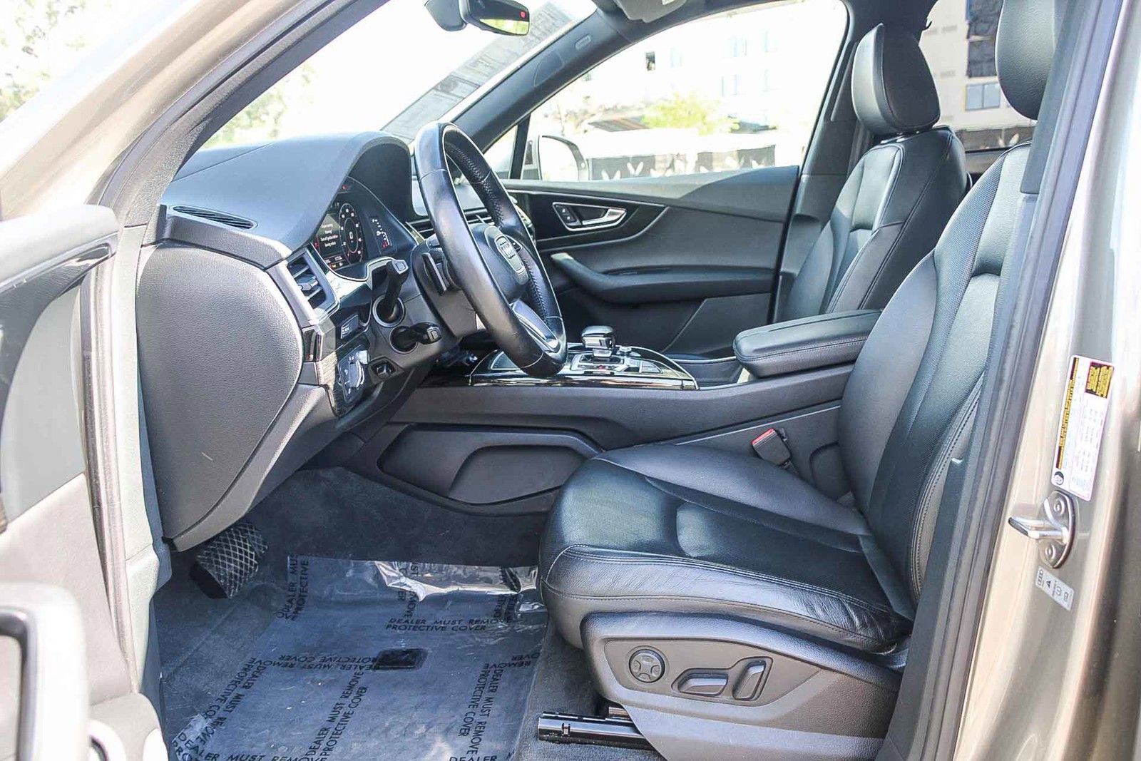 Used 2017 Audi Q7 3.0T Prestige w/ Prestige Package image 18