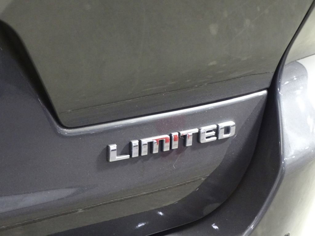 Used 2024 Jeep Grand Cherokee L Limited image 37