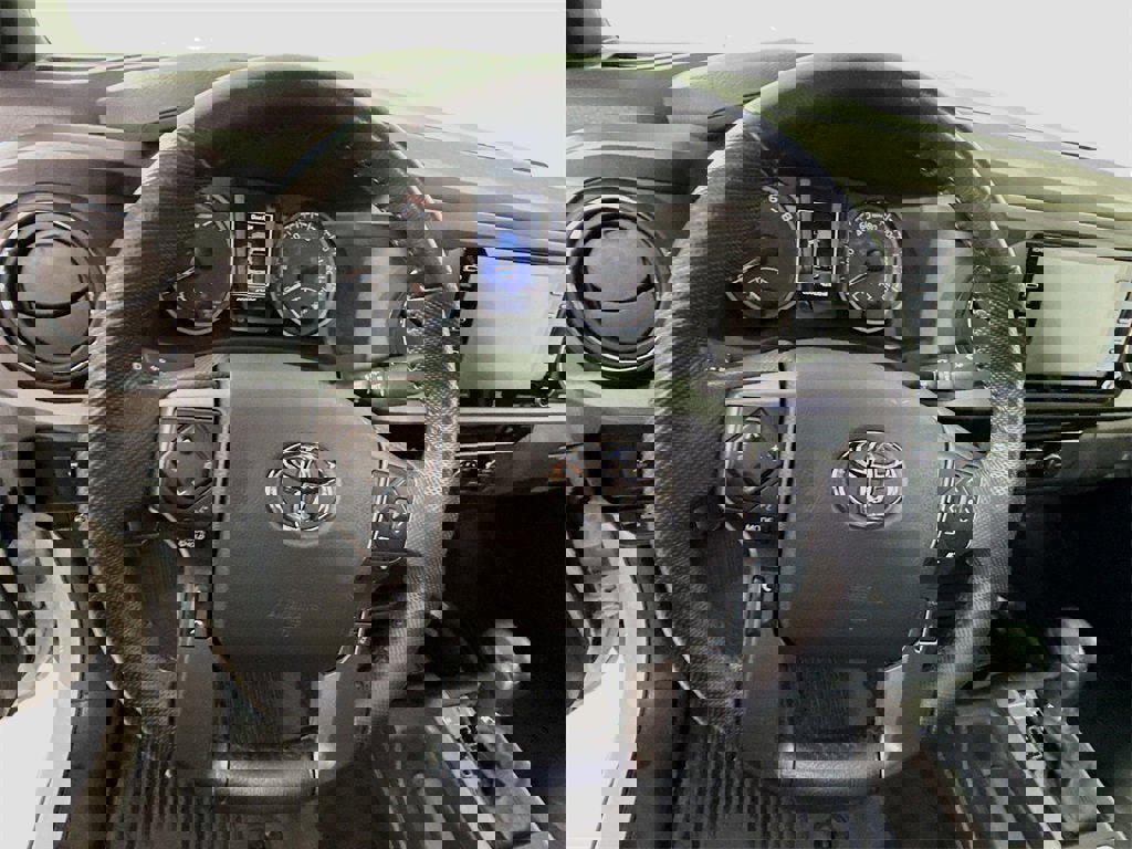 Used 2023 Toyota Tacoma TRD Off-Road image 5