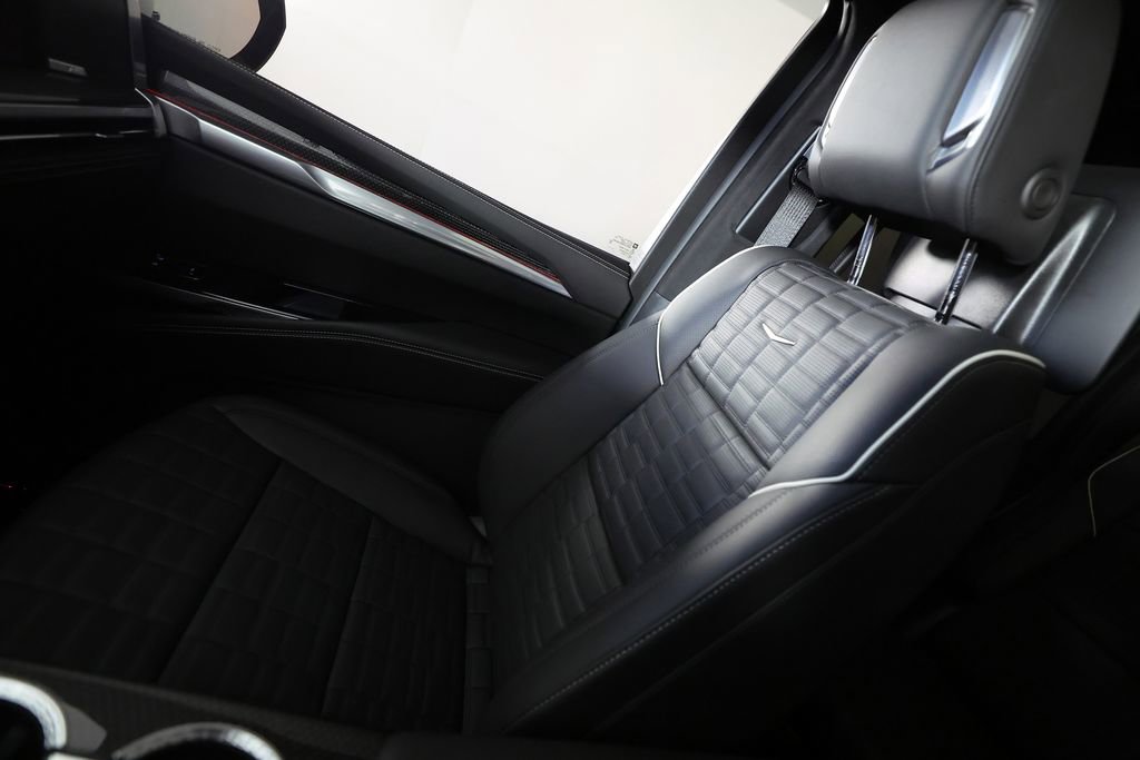 Used 2026 Cadillac Escalade V w/ LPO, ONYX Package image 41