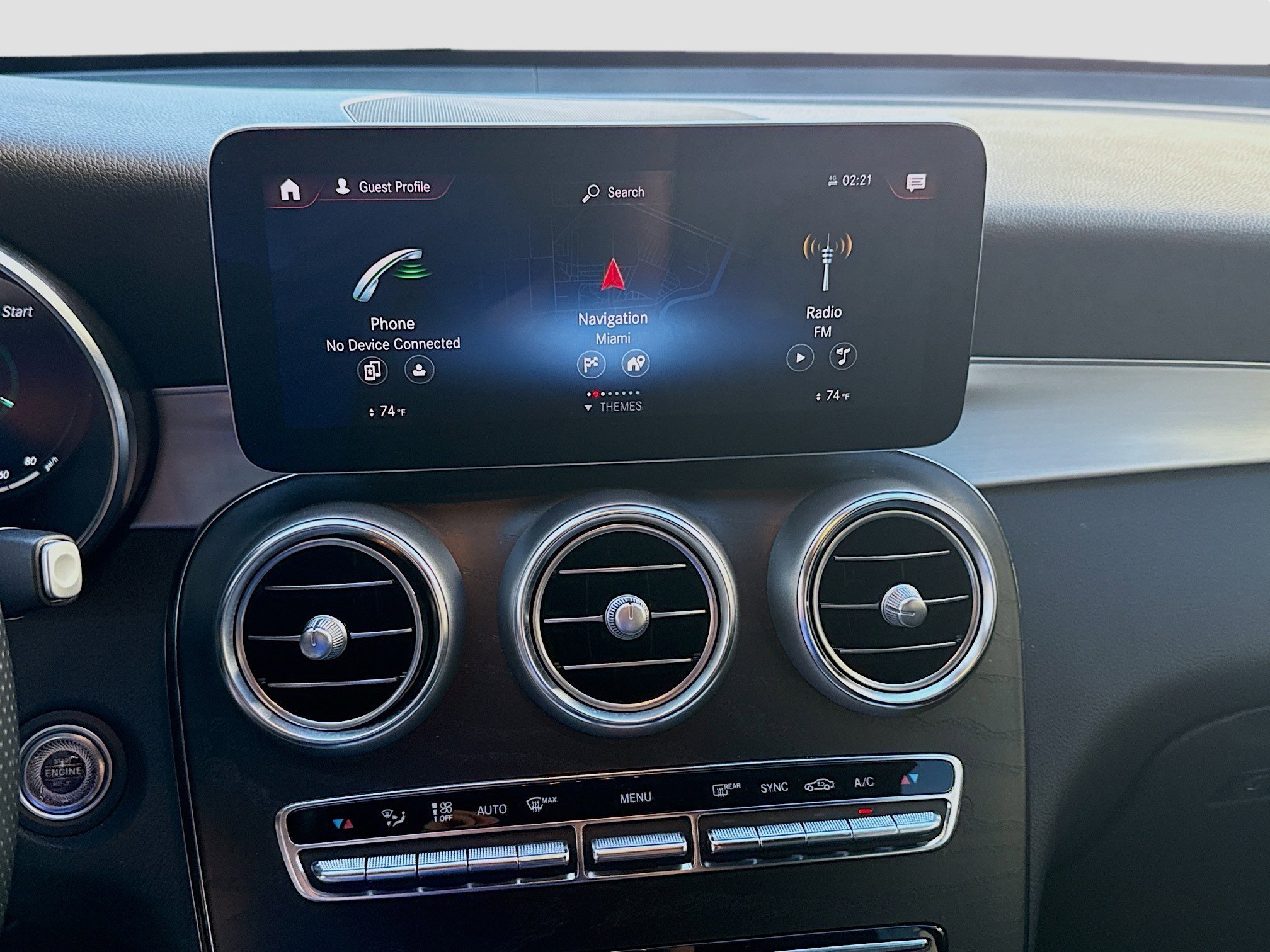 Used 2022 Mercedes-Benz GLC 300 w/ AMG Line image 10